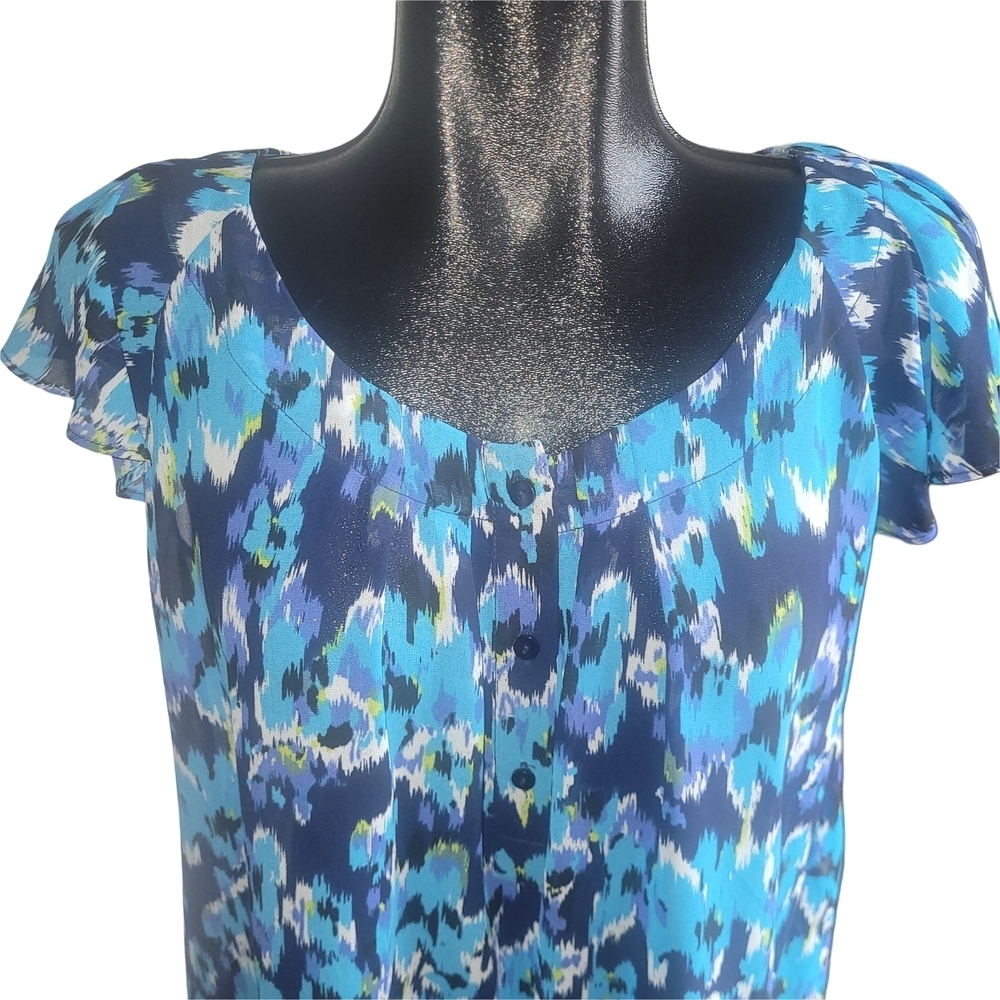 Jessica Blue Patterned Short Ruffled Sleeve Top Size LP - Picture 2 of 7
